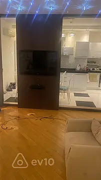 Satılır 5 otaqlı yeni tikili 270 m²