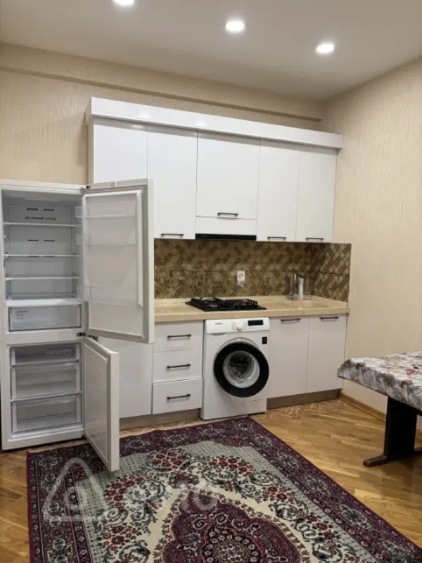 Kirayə verilir 2 otaqlı yeni tikili 66 m²