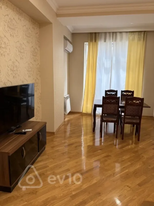 Kirayə verilir 2 otaqlı yeni tikili 66 m²