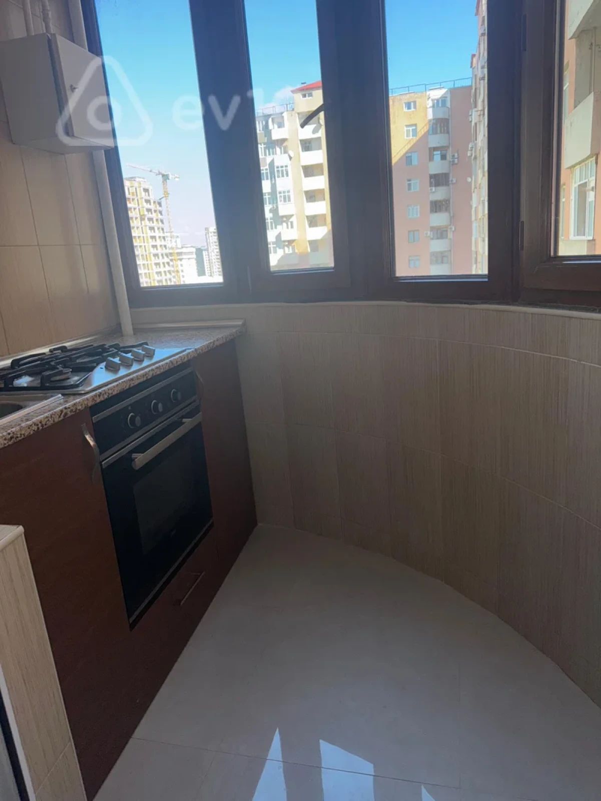 Satılır 4 otaqlı yeni tikili 184 m²