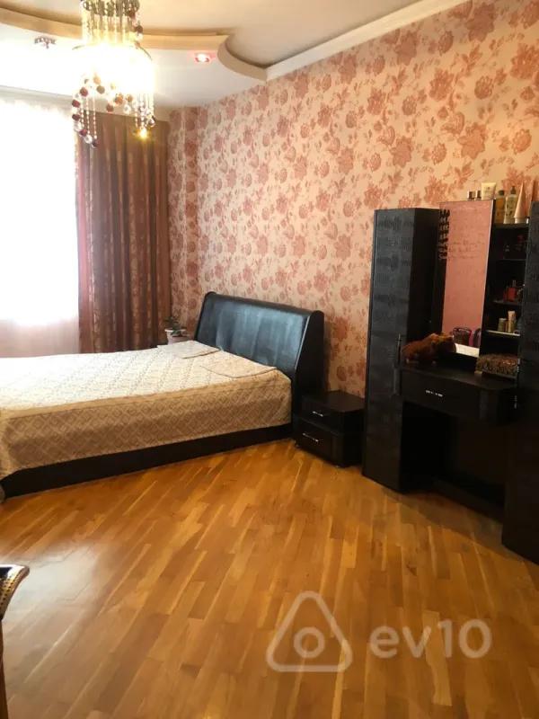 Satılır 4 otaqlı yeni tikili 184 m²