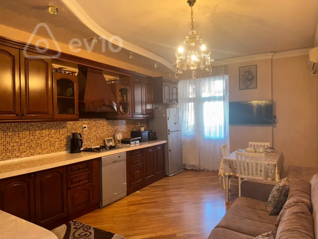 Satılır 4 otaqlı yeni tikili 184 m²