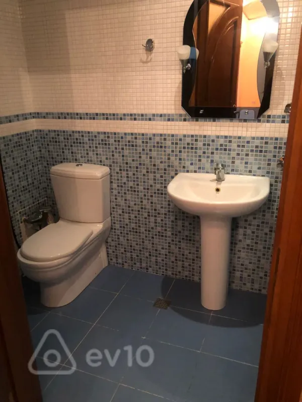 Satılır 4 otaqlı yeni tikili 184 m²