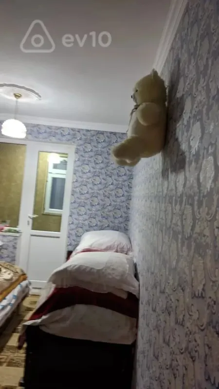 Satılır 1 otaqlı köhnə tikili 50 m²