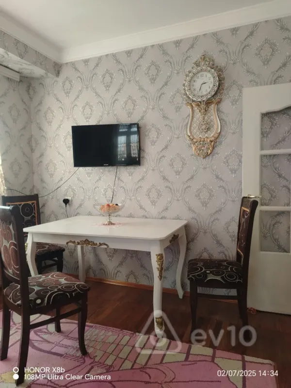 Satılır 1 otaqlı köhnə tikili 50 m²