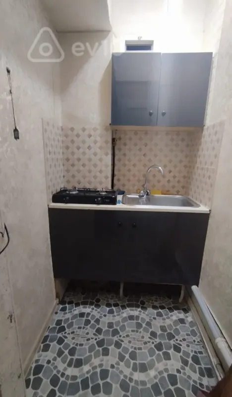 Kirayə verilir 1 otaqlı köhnə tikili 35 m²
