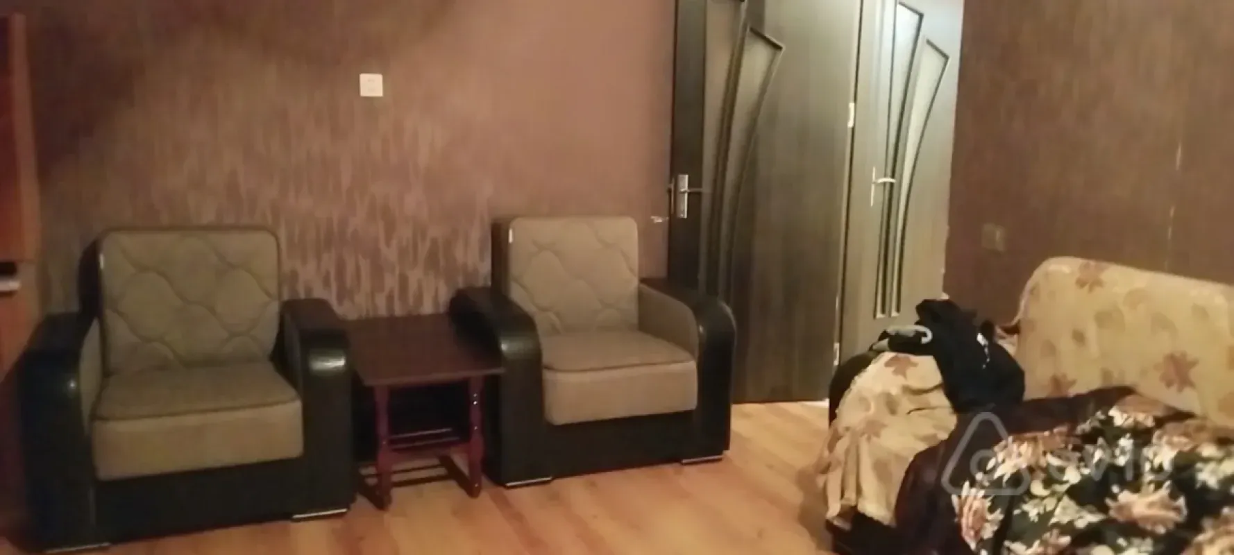 Kirayə verilir 1 otaqlı yeni tikili 5 m²