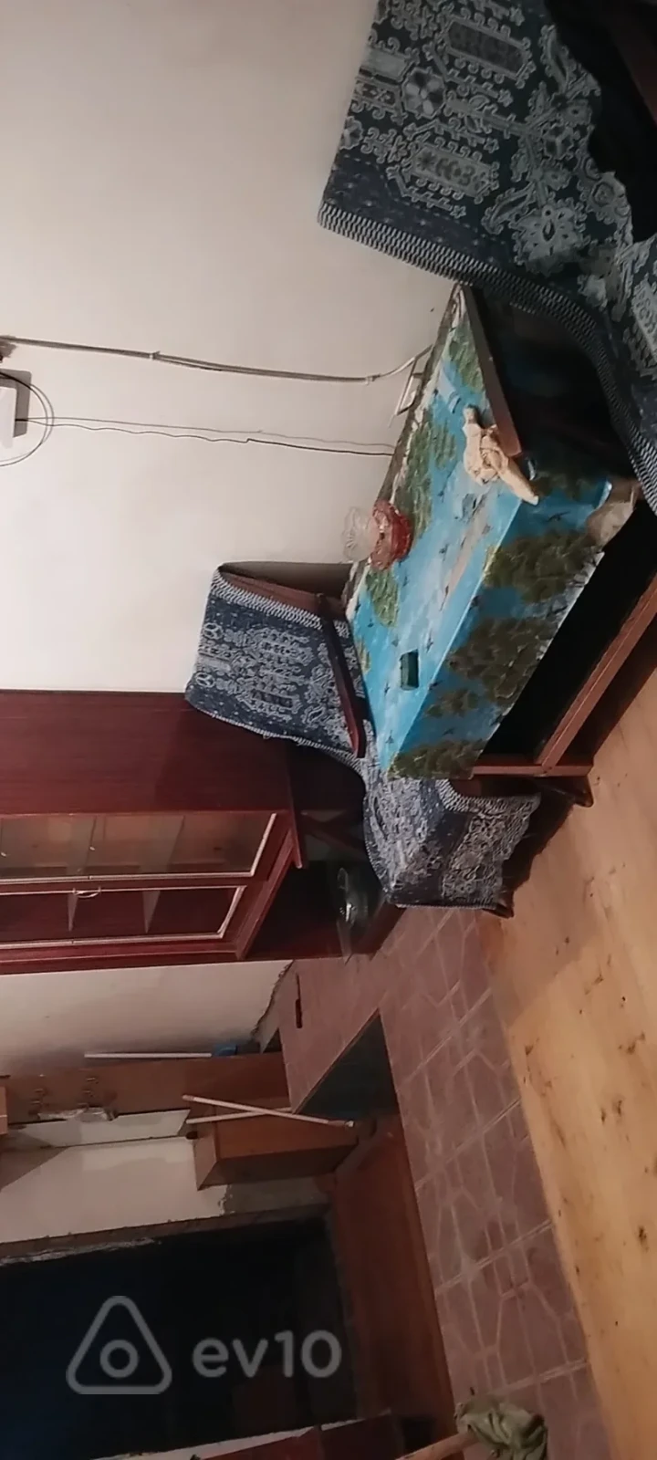 Kirayə verilir 1 otaqlı yeni tikili 5 m²