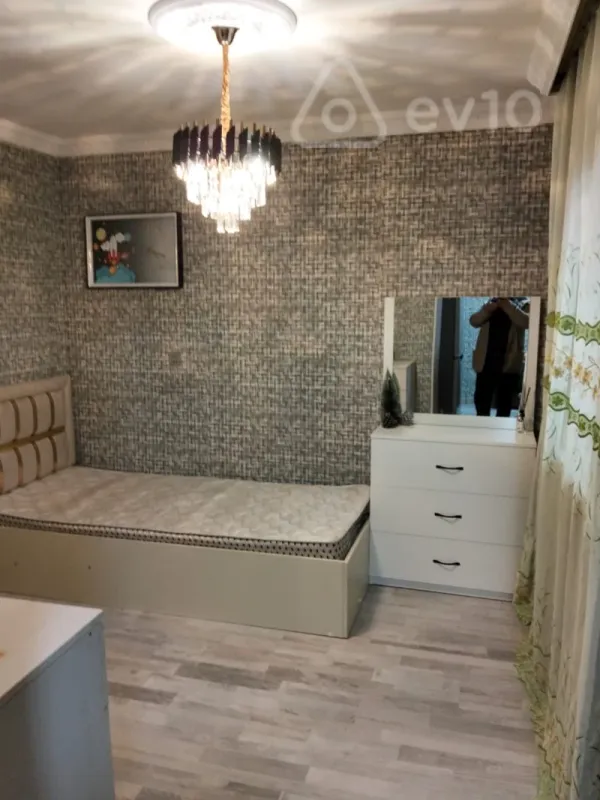 Kirayə verilir 1 otaqlı həyət evi 40 m²