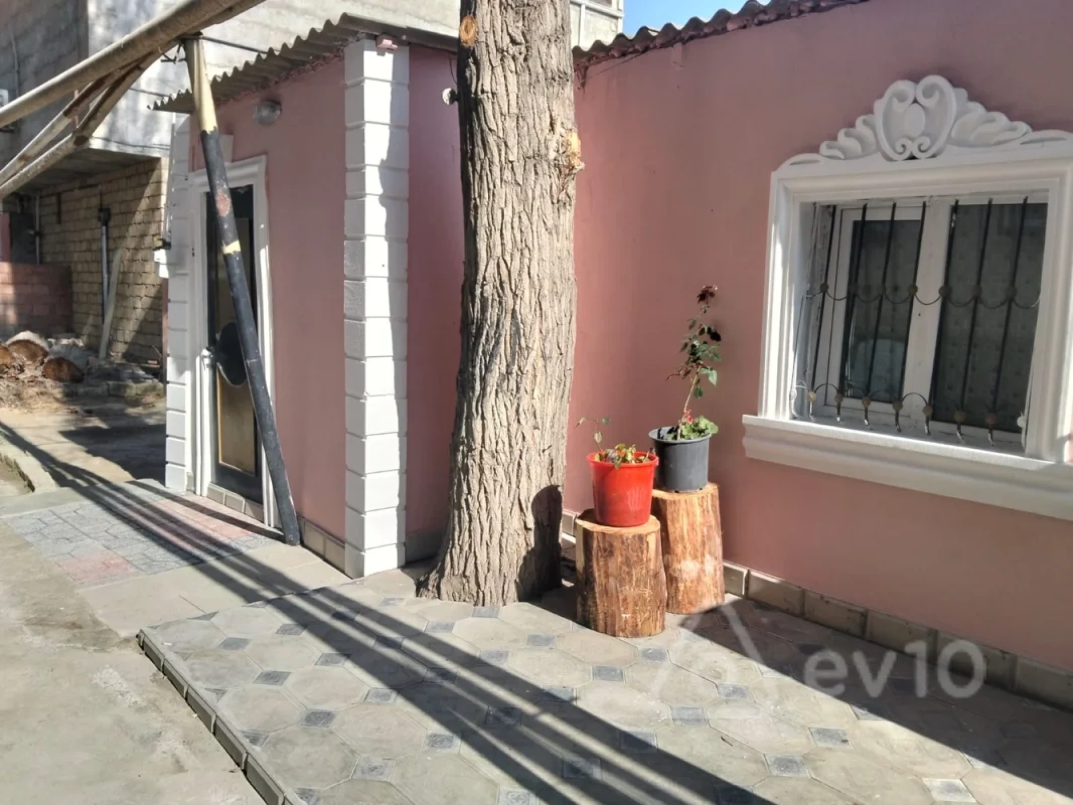 Kirayə verilir 1 otaqlı həyət evi 40 m²