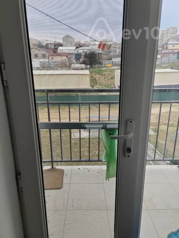 Kirayə verilir 2 otaqlı yeni tikili 60 m²