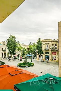 Kirayə verilir 2 otaqlı köhnə tikili 472 m² — Bakı, Səbail 2 otaq 472.00 m²