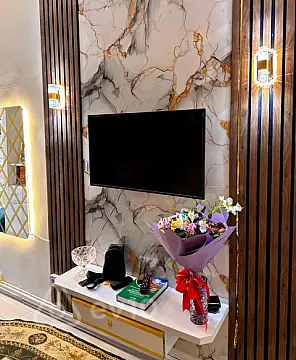 Kirayə verilir 2 otaqlı köhnə tikili 472 m²