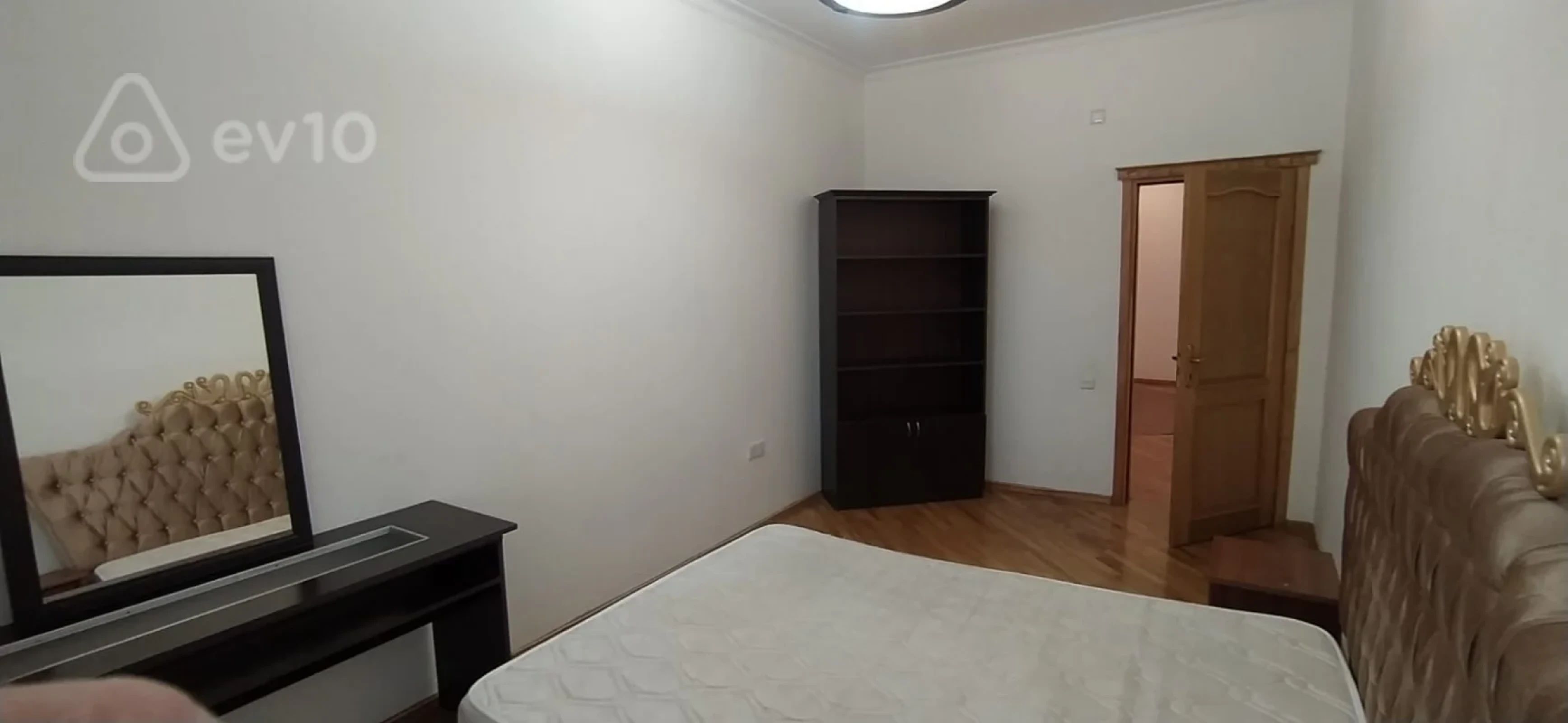 Satılır 4 otaqlı yeni tikili 225 m²