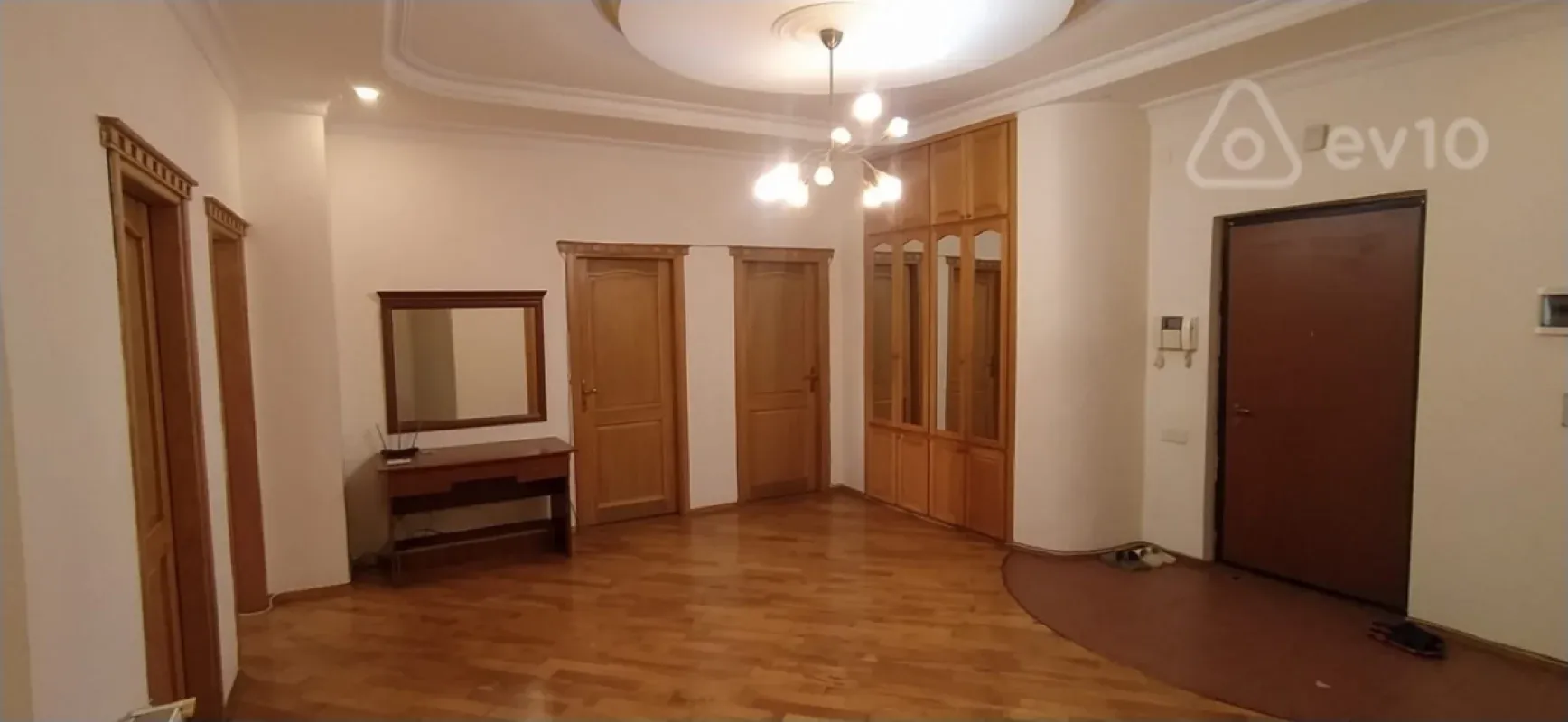 Satılır 4 otaqlı yeni tikili 225 m²