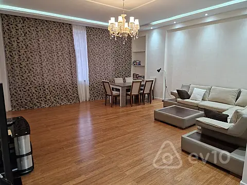 Kirayə verilir 4 otaqlı yeni tikili 180 m² — Bakı, Nəsimi 4 otaq 180.00 m²