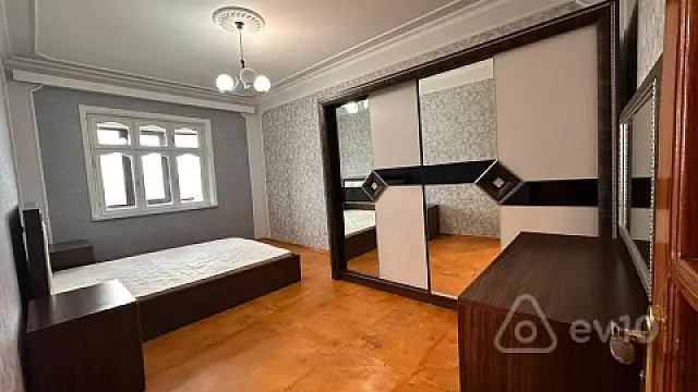 Kirayə verilir 3 otaqlı yeni tikili 110 m²