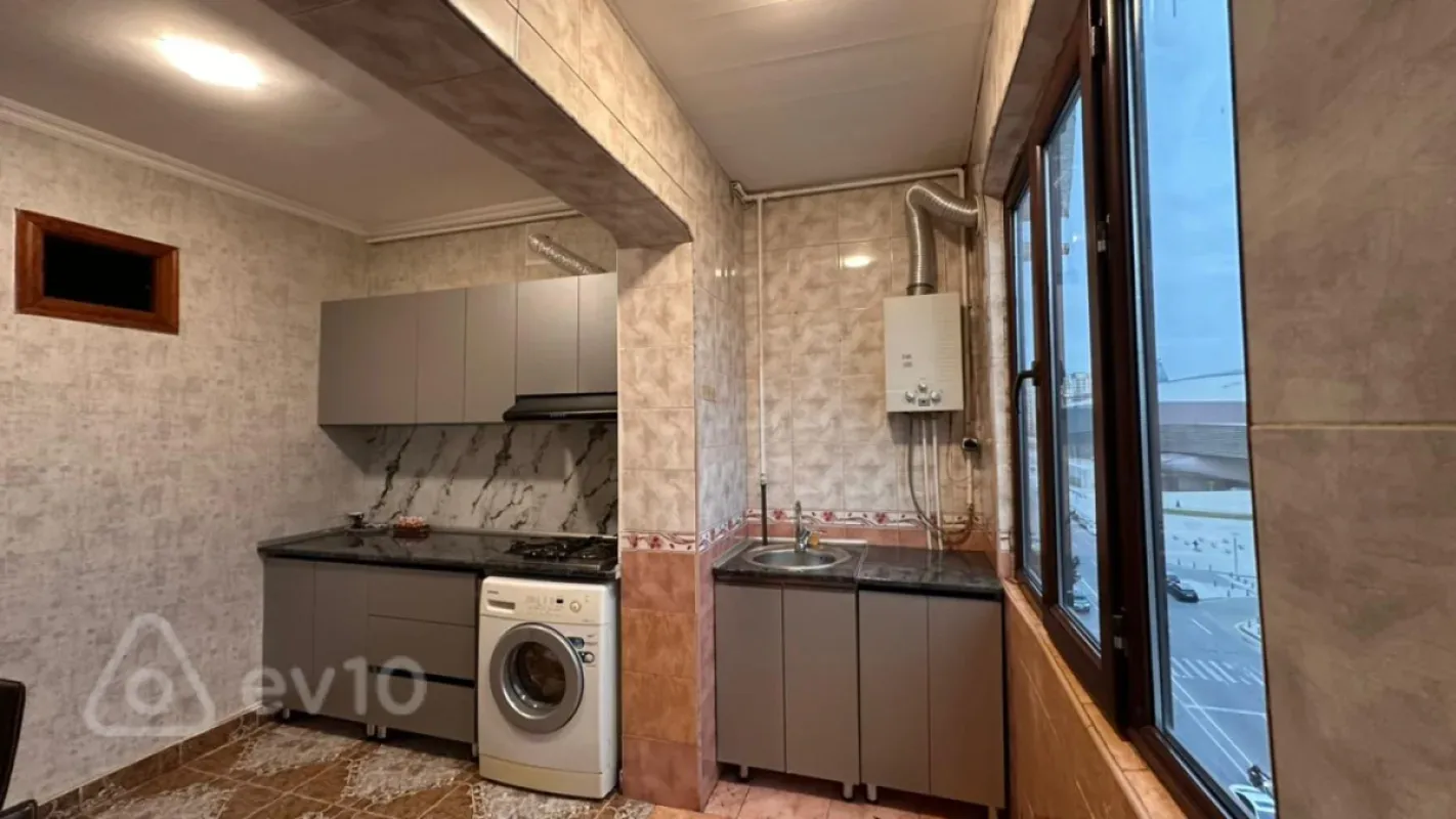 Kirayə verilir 3 otaqlı yeni tikili 110 m²