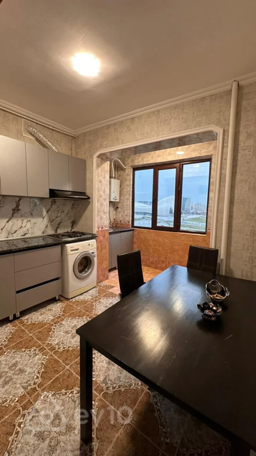 Kirayə verilir 3 otaqlı yeni tikili 110 m²