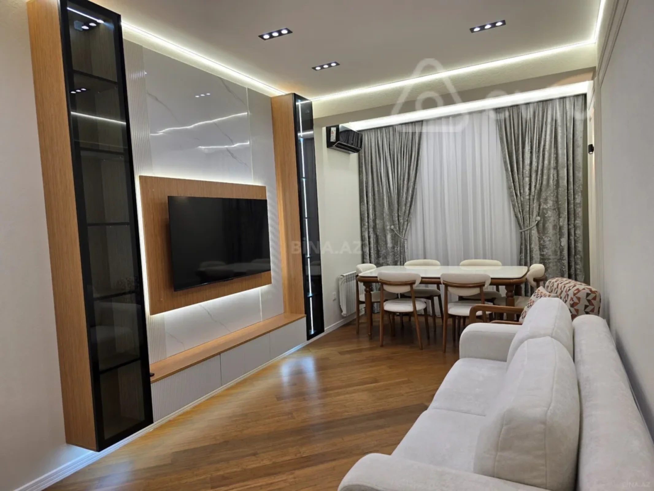 Kirayə verilir 2 otaqlı yeni tikili 70 m²