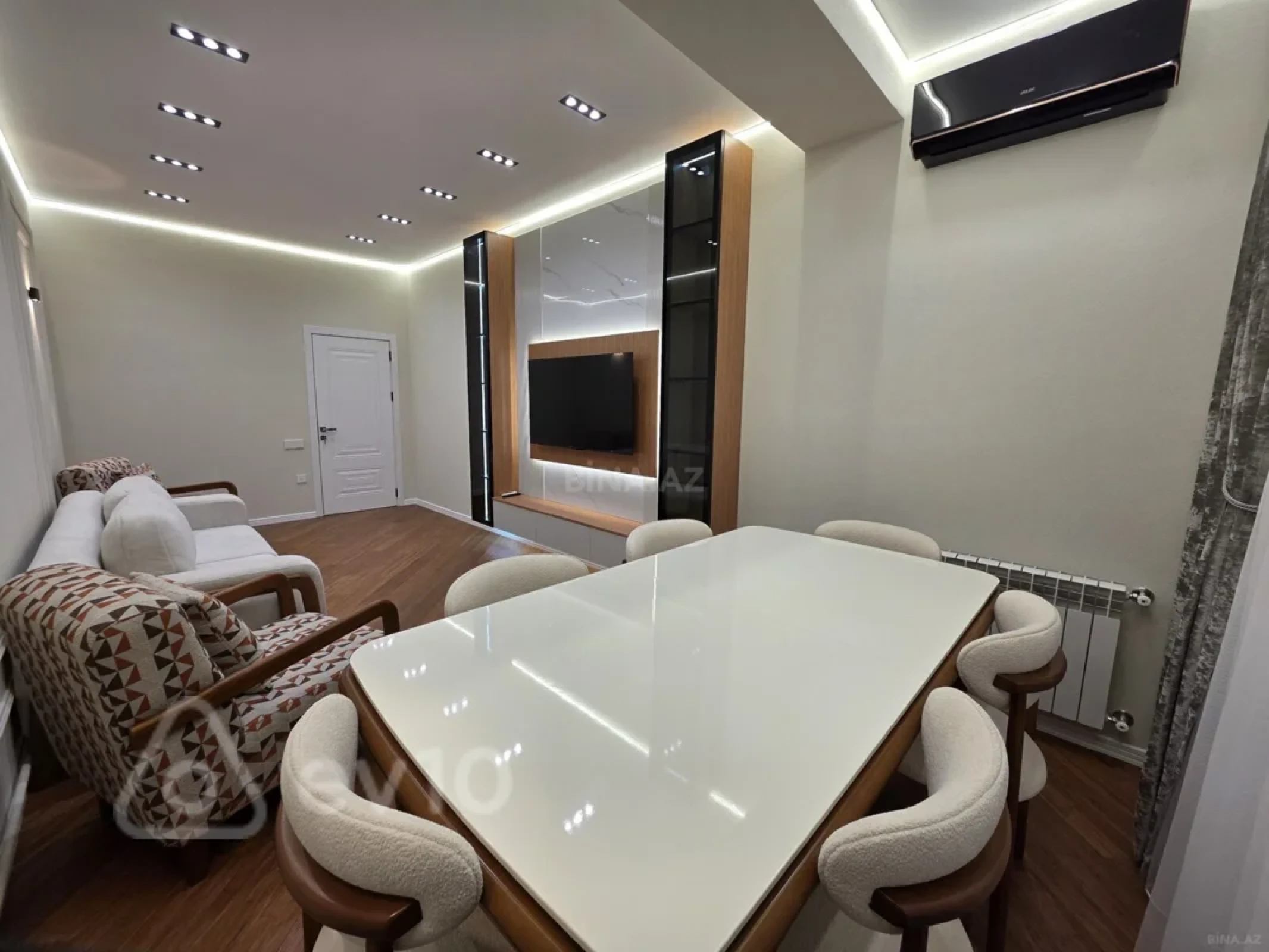 Kirayə verilir 2 otaqlı yeni tikili 70 m²