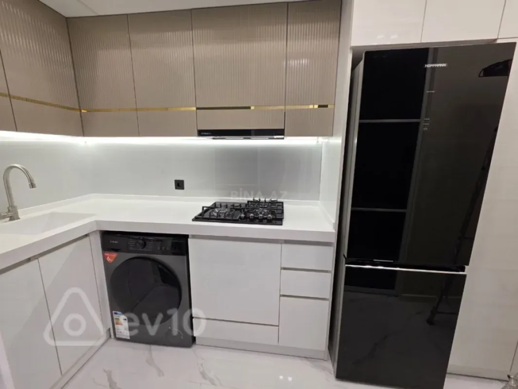 Kirayə verilir 2 otaqlı yeni tikili 70 m²