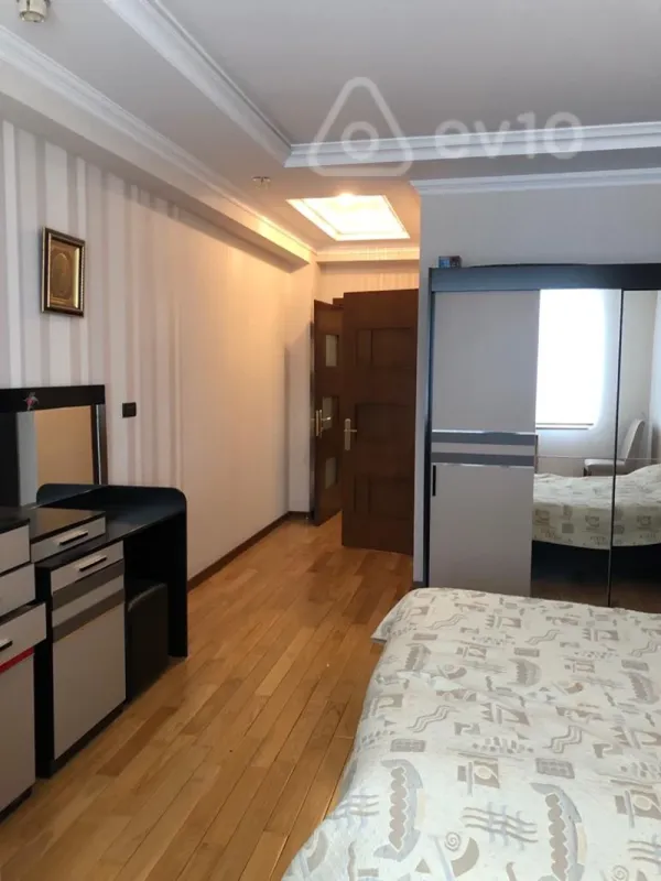 Satılır 5 otaqlı yeni tikili 286 m²