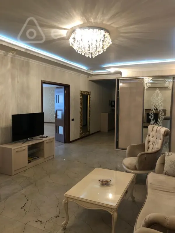Satılır 5 otaqlı yeni tikili 286 m²