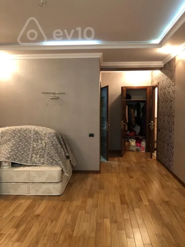 Satılır 5 otaqlı yeni tikili 286 m²