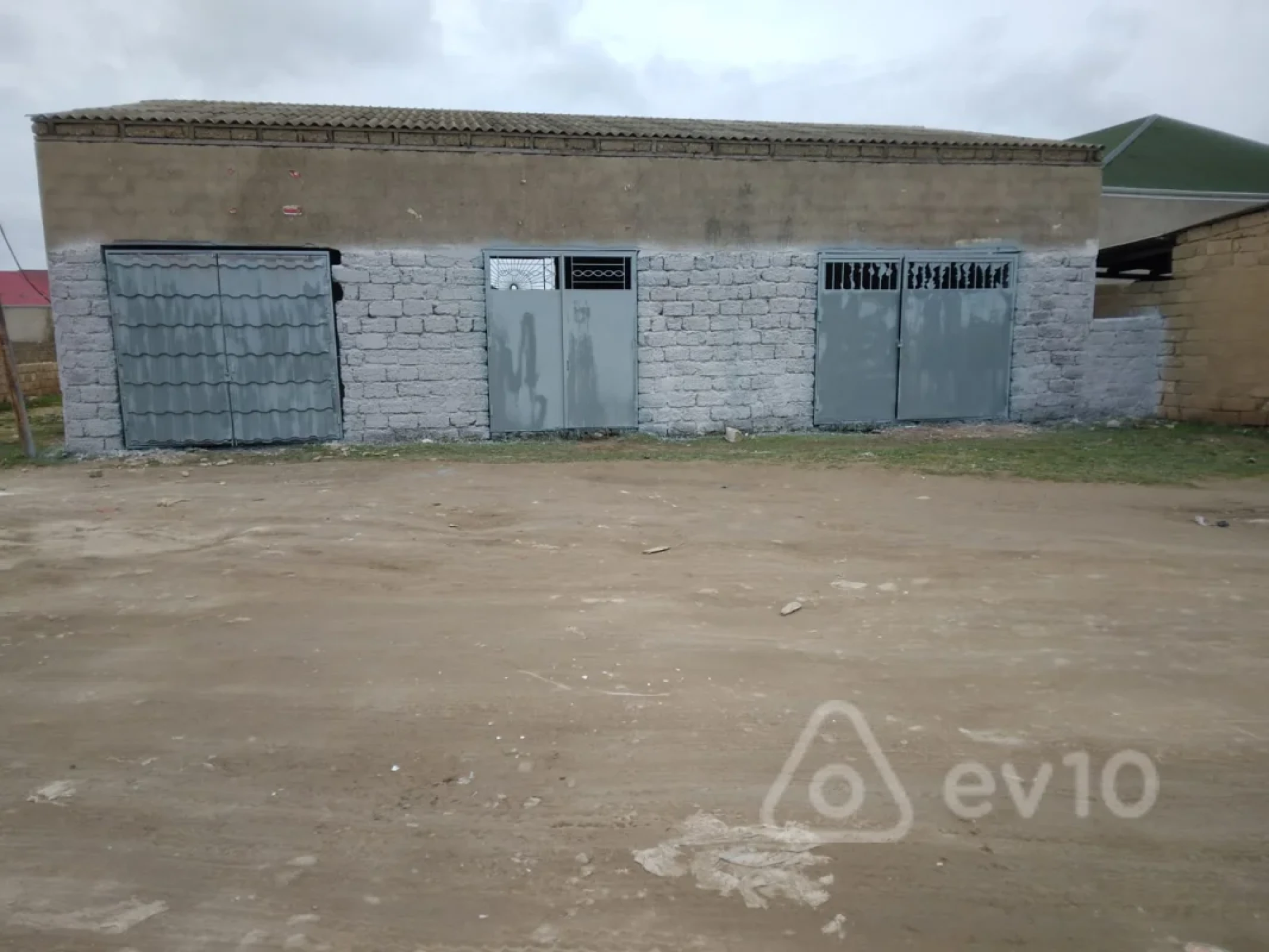 Kirayə verilir mənzil 150 m²