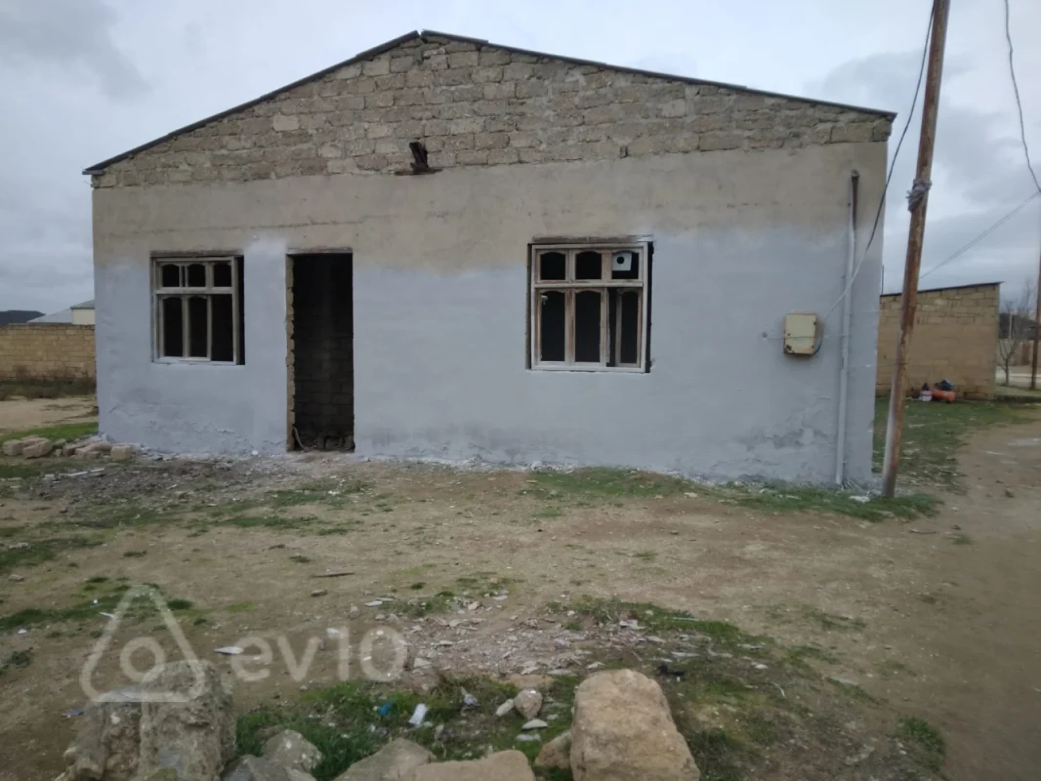 Kirayə verilir mənzil 150 m²