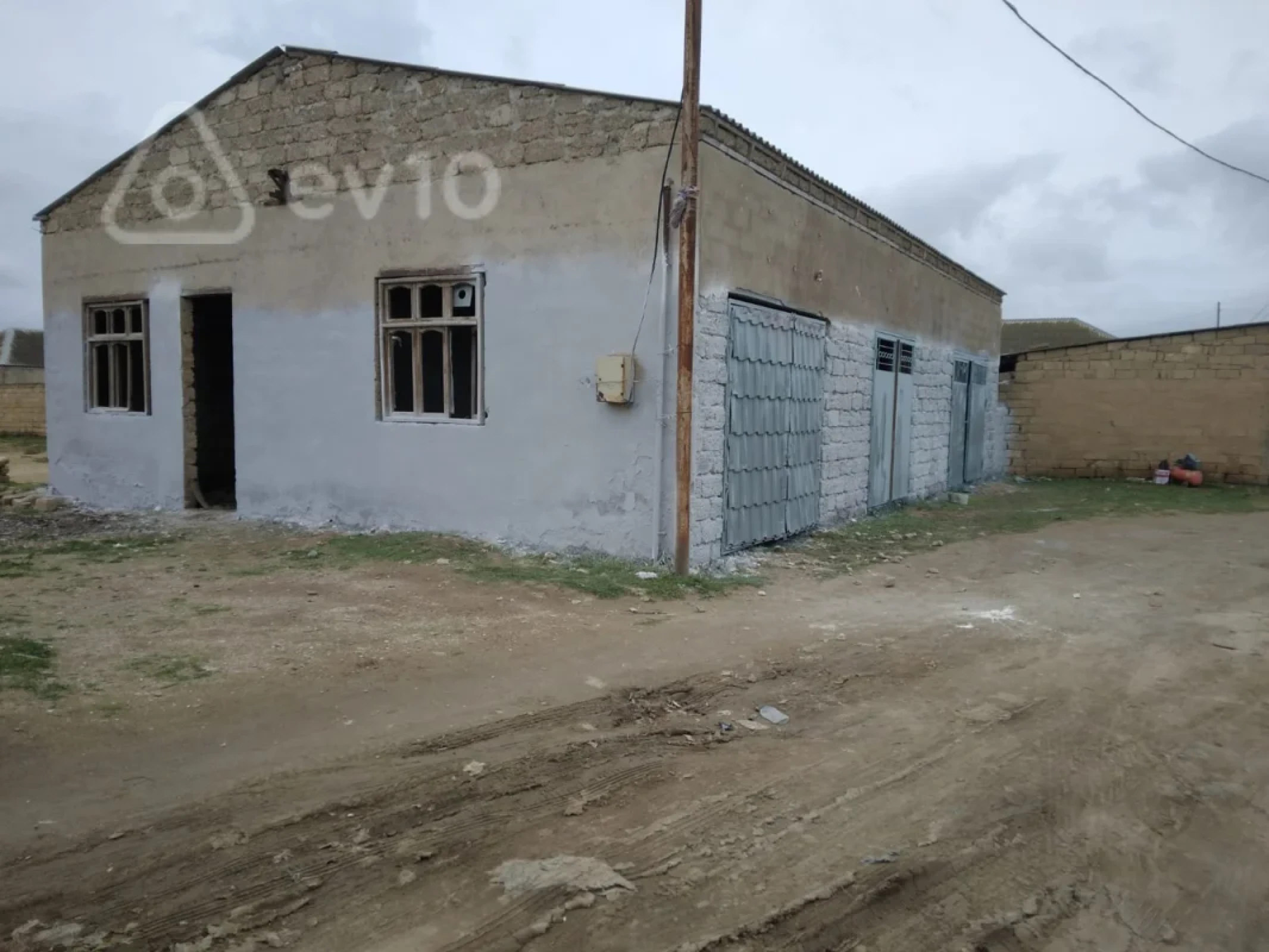 Kirayə verilir mənzil 150 m²