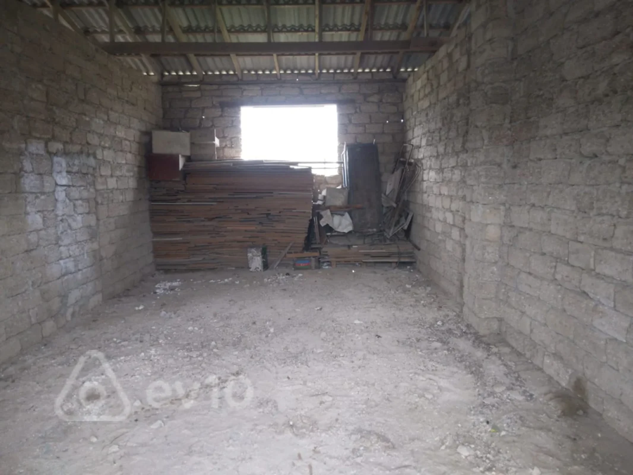 Kirayə verilir mənzil 150 m²