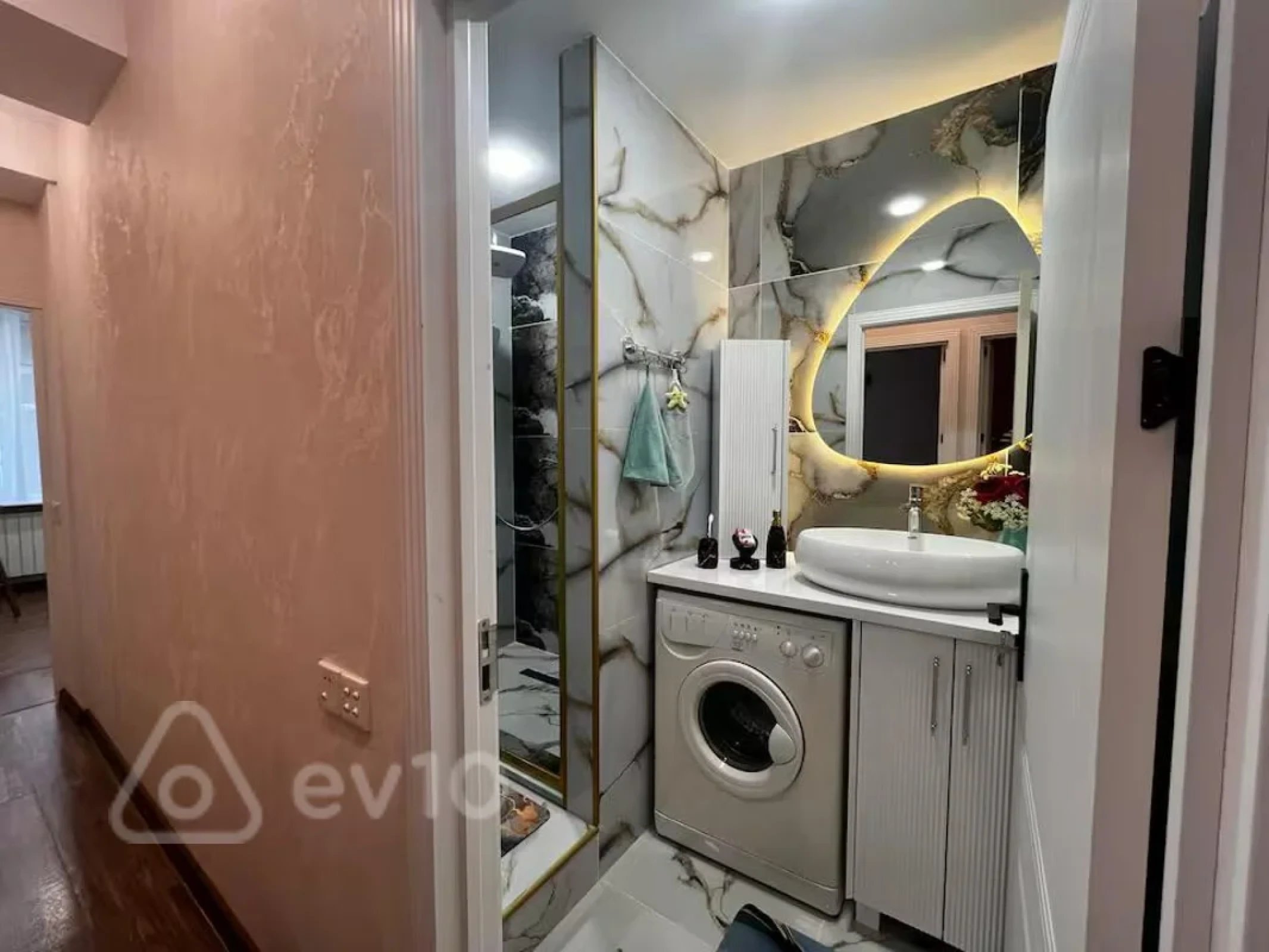 Kirayə verilir 3 otaqlı köhnə tikili 80 m²