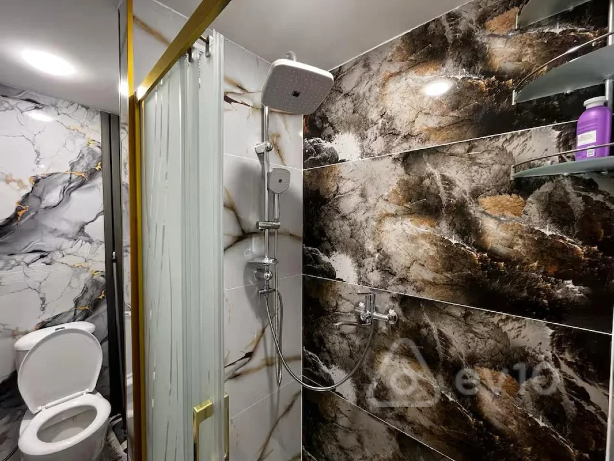 Kirayə verilir 3 otaqlı köhnə tikili 80 m²