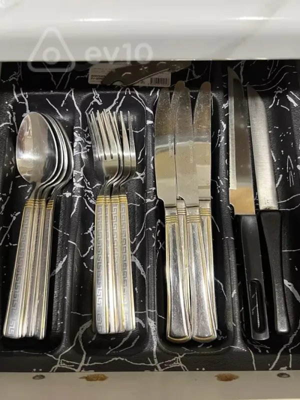 Kirayə verilir 3 otaqlı köhnə tikili 80 m²