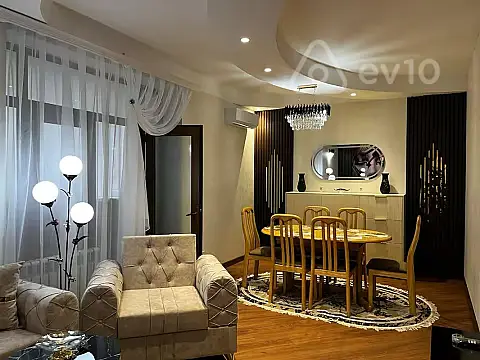 Kirayə verilir 3 otaqlı köhnə tikili 80 m²