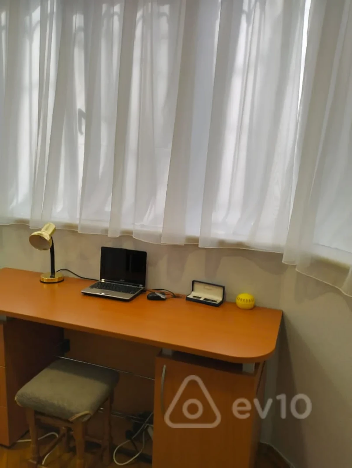 Kirayə verilir 3 otaqlı köhnə tikili 80 m²