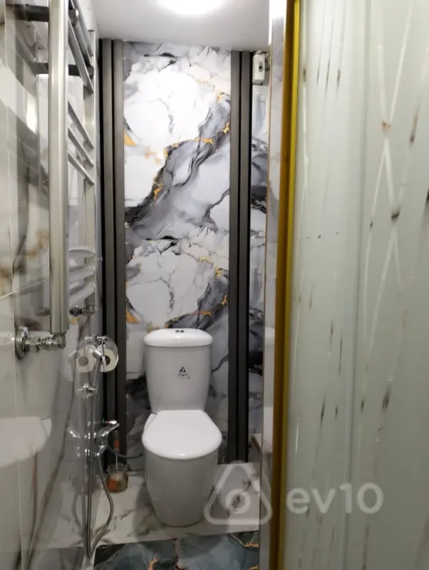 Kirayə verilir 3 otaqlı köhnə tikili 80 m²