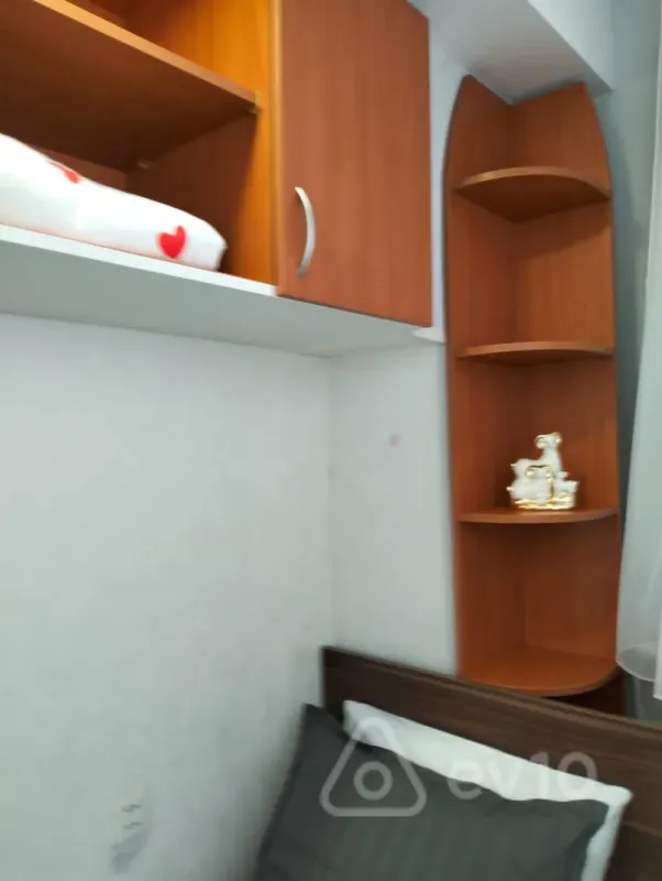 Kirayə verilir 3 otaqlı köhnə tikili 80 m²