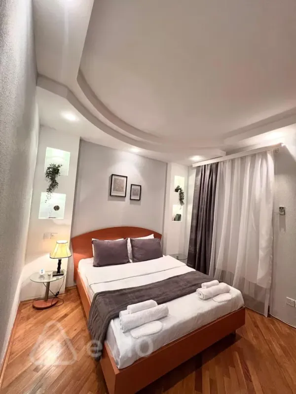 Kirayə verilir 3 otaqlı köhnə tikili 80 m²