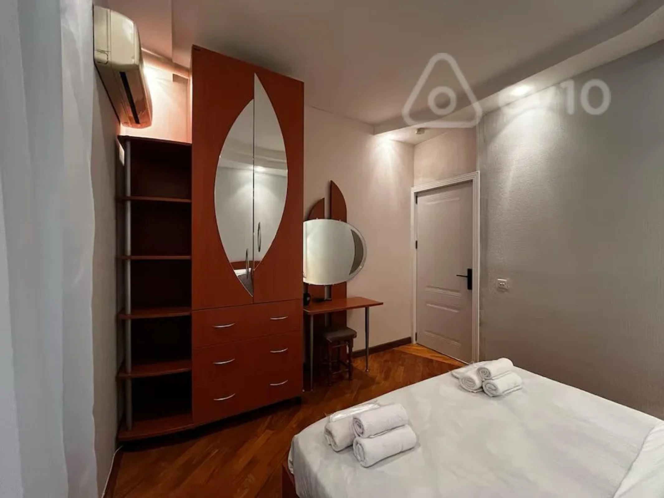 Kirayə verilir 3 otaqlı köhnə tikili 80 m²