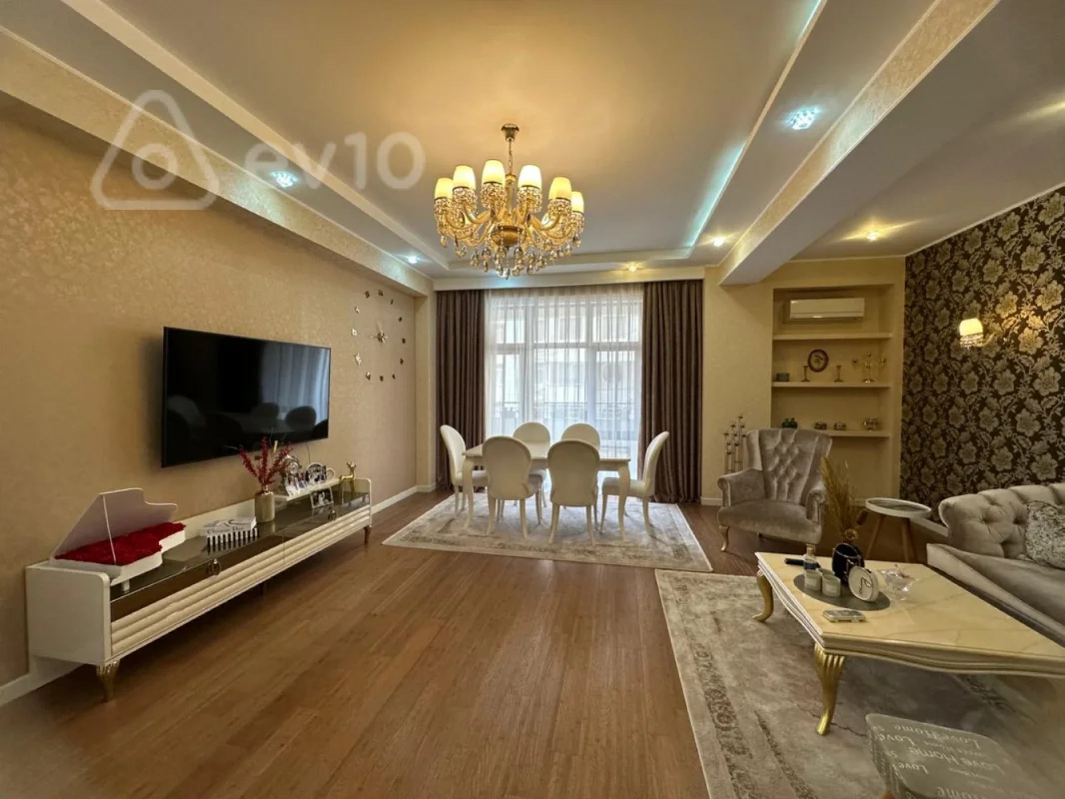 Kirayə verilir 3 otaqlı yeni tikili 170 m²