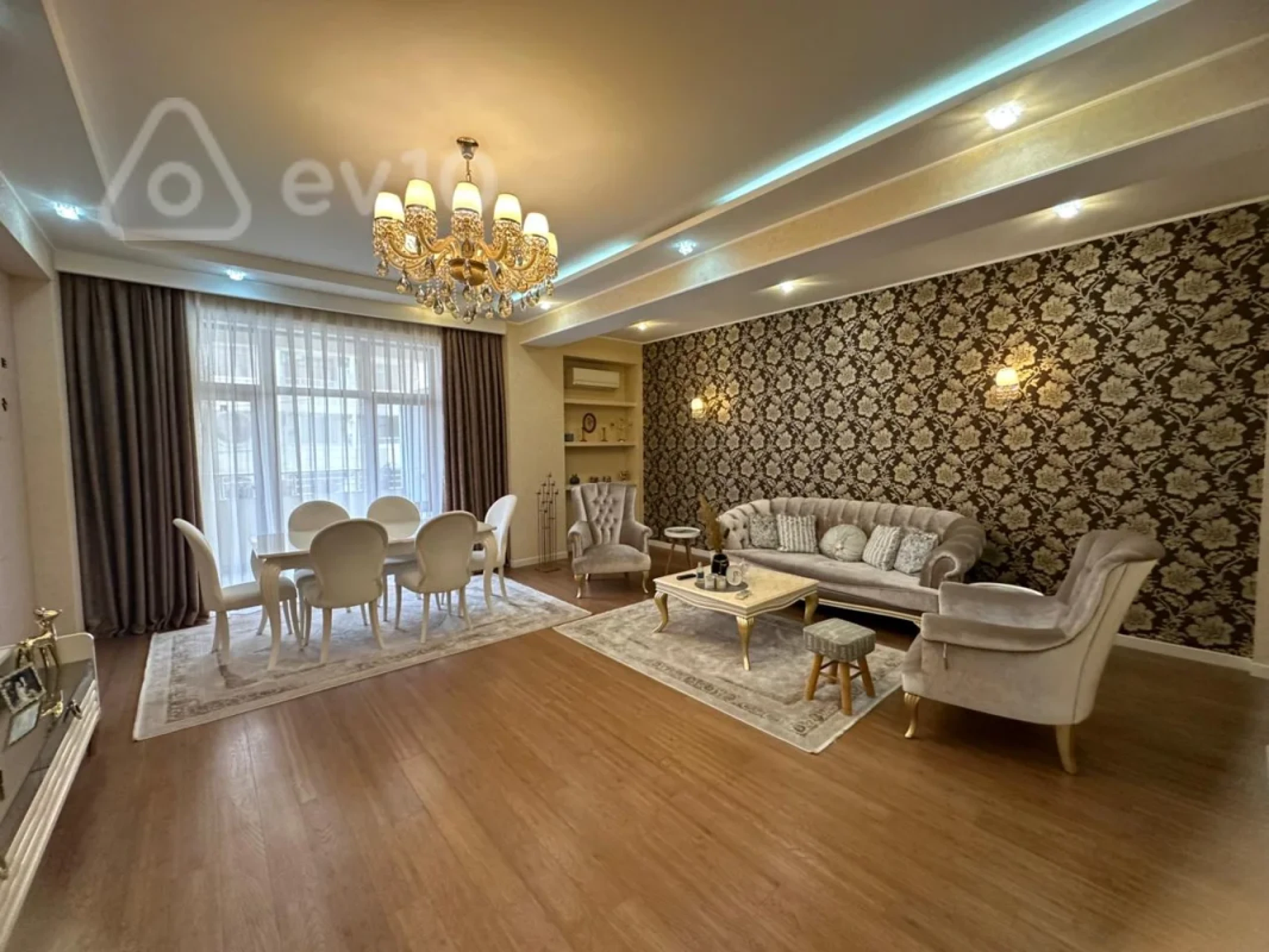 Kirayə verilir 3 otaqlı yeni tikili 170 m²