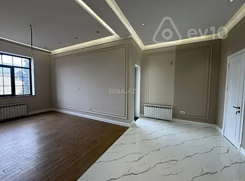 Satılır 8 otaqlı həyət evi 369.6 m²