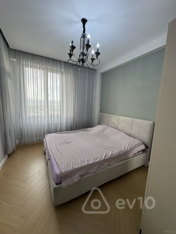 Kirayə verilir 2 otaqlı yeni tikili 70 m²