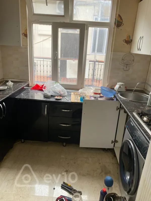 Kirayə verilir 2 otaqlı köhnə tikili 40 m²