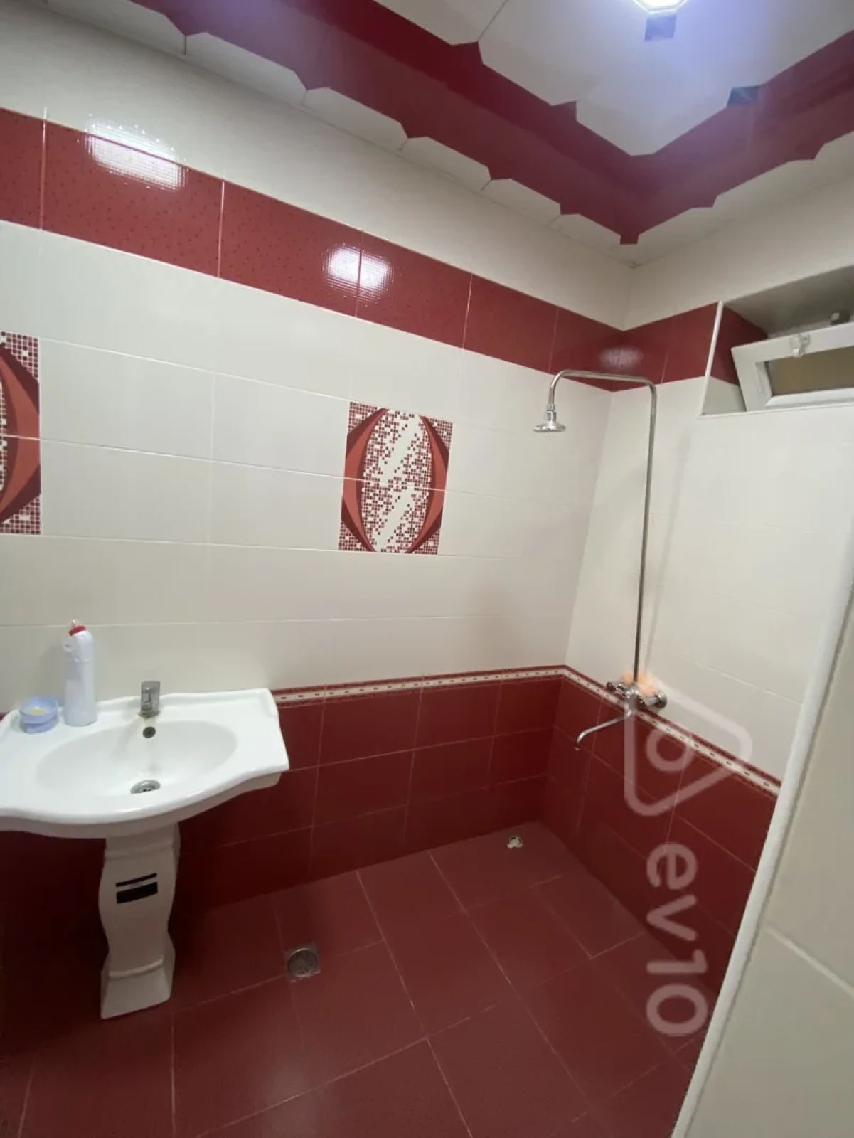 Satılır 3 otaqlı həyət evi 80 m²