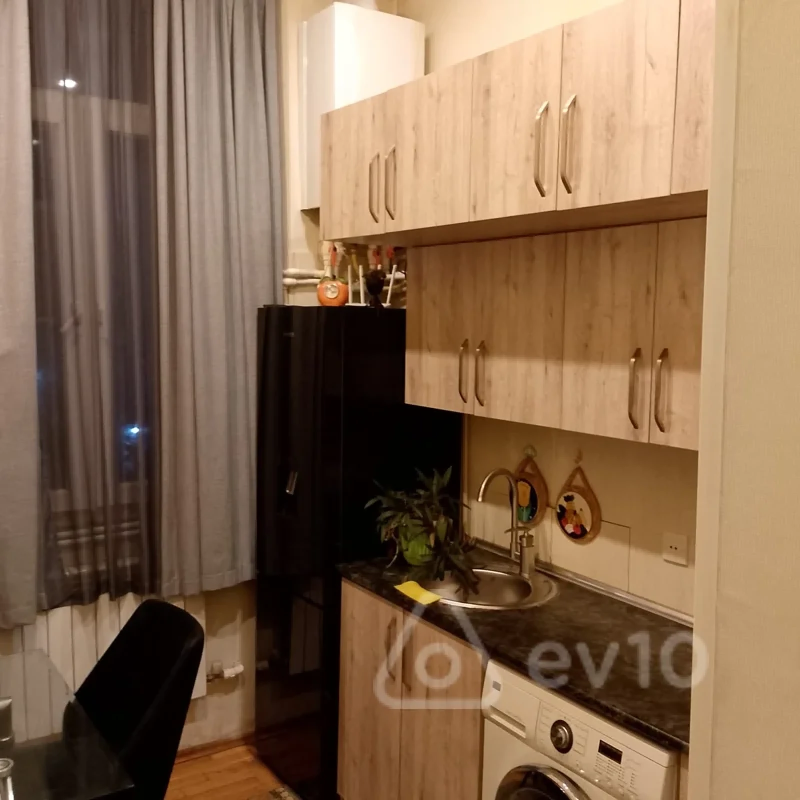 Kirayə verilir 1 otaqlı köhnə tikili 60 m²