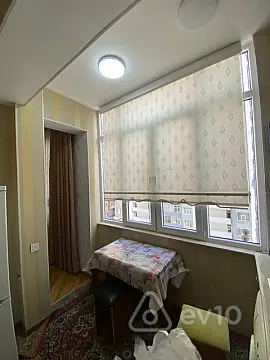 Kirayə verilir 2 otaqlı yeni tikili 70 m²